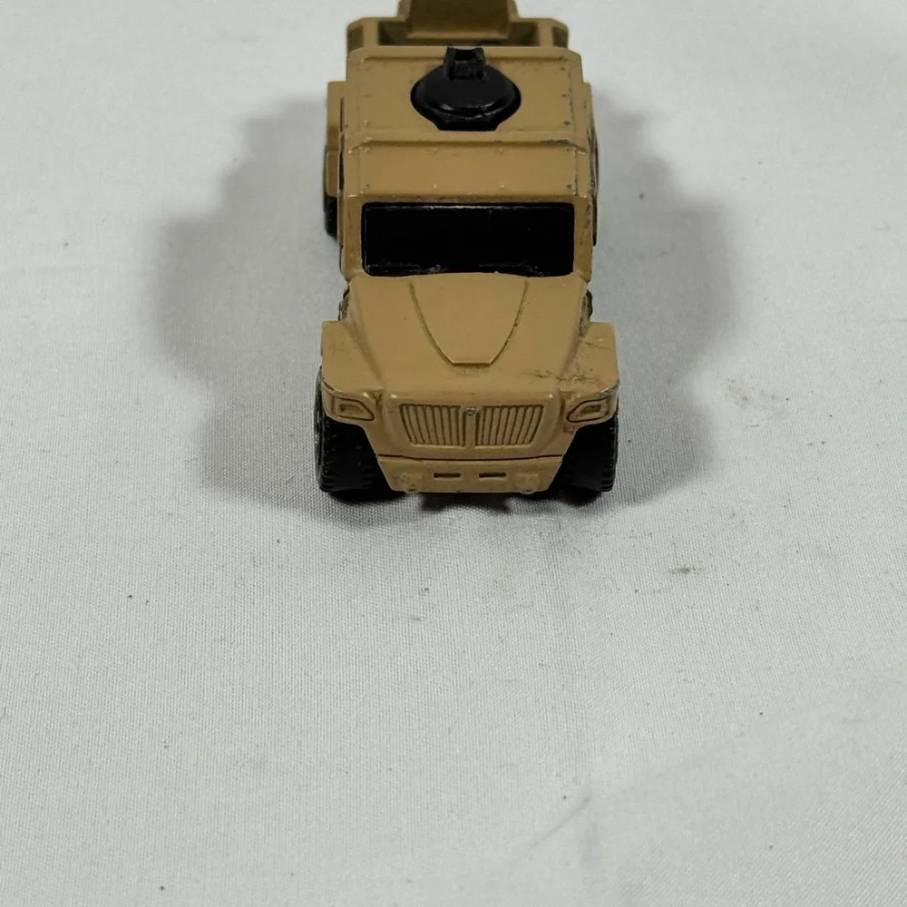 Matchbox International MXT/MVA Die-Cast Military‎ Toy Truck